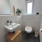 Апартаменти Deine Private Sauna-oase - Infrarot - Bademaentel - Peony 1 *