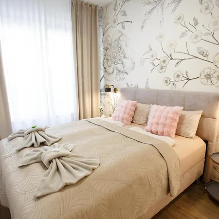 Deine Private Sauna-oase - Infrarot - Bademäntel - Peony 1 Lejlighed
