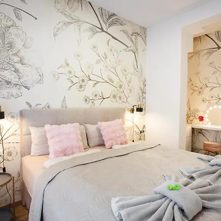 Lejlighed Deine Private Sauna-oase - Infrarot - Bademäntel - Peony 1