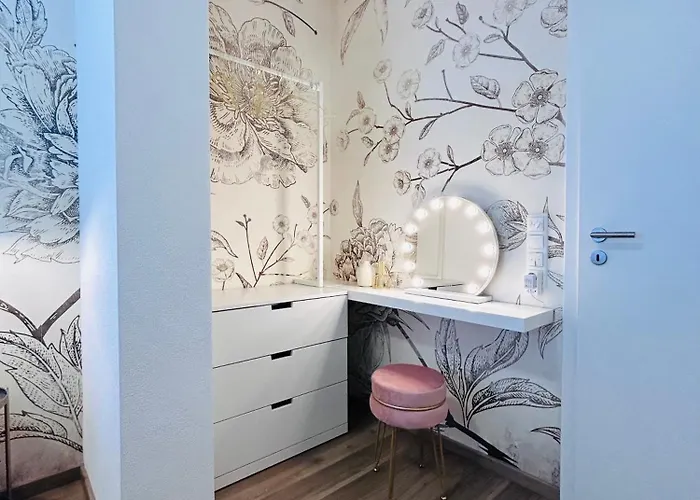 Appartement Peony 1 - Stilvolle Sauna-oase Im Herzen Der Stadt